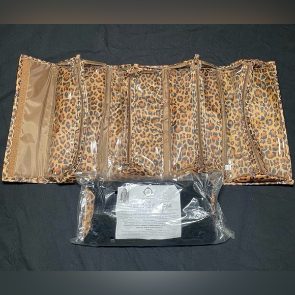 Cheetah print makeup/toiletry bag - Picture 6 of 9